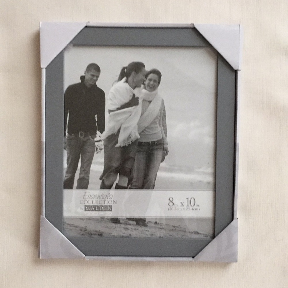 Malden 8 x 10 Gray Picture Frame
